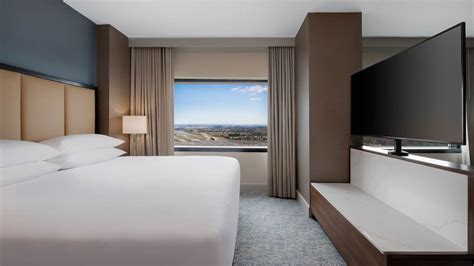 Convenient Herndon Hotel Rooms Near Dulles Airport | Hyatt Regency Dulles