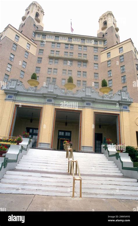 Hot Springs Arkansas USA 1993 Exterior Of The Arlington Resort Hotel Spa Stock Photo Alamy