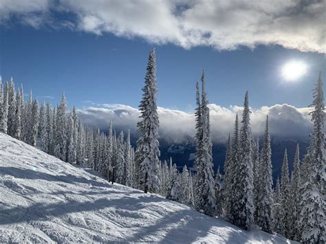 Revelstoke B.C. Snow Report: The Best Season Ever? - SnowBrains