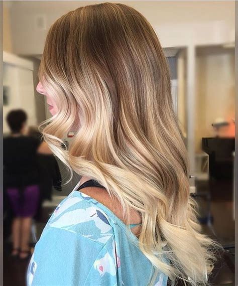 Honey Blonde Melt Obsessed Color By Corynneylon Hair Hair Hairenvy Hairstyles Haircolor
