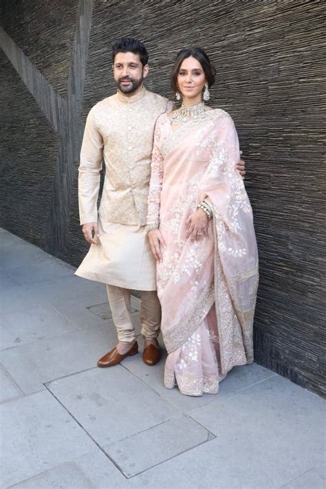 Farhan Akhtar Shibani Dandekar S First Appearance After Marriage