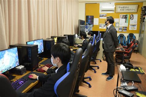 岡山県共生高校のeスポーツ部の部活動の様子｜チームドクターが依存防ぐ高校「 写真1 2｜産経ニュース