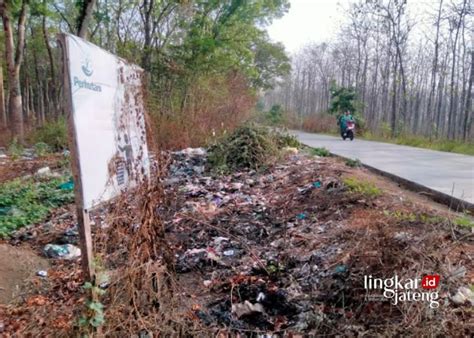 Ironis Kawasan Hutan Kota Randublatung Blora Jadi Sasaran Tempat Buang