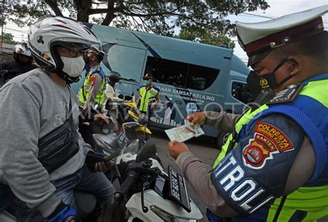 Razia Pajak Kendaraan Bermotor Antara Foto