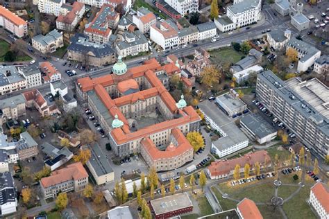 Potsdam Von Oben Geb Ude Der Stadtverwaltung Rathaus In Potsdam Im