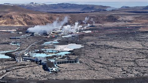 Iceland Mountains Volcanic Hiking In The Highlands: Iceland's Volcanic