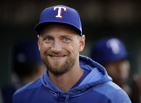 ‘Reverend’ returns: Hunter Pence back in area with new swing, same joy