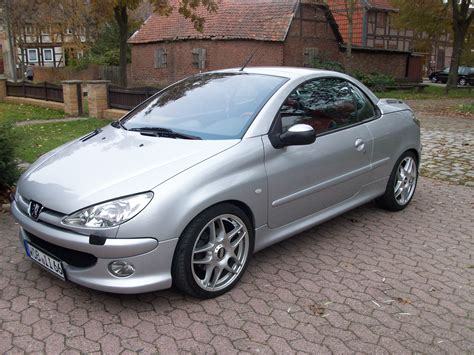 Peugeot 206CC 2.0/ 136PS : Biete