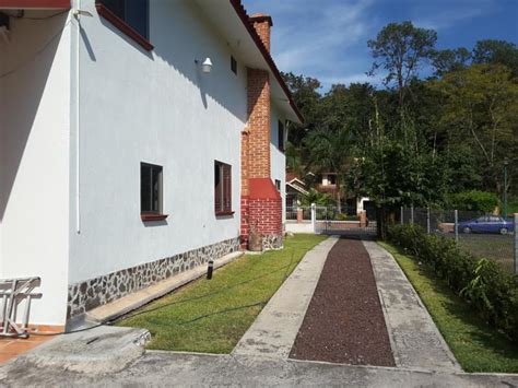 HERMOSA CASA EN FRACCIONAMIENTO PRIVADO 700m2 TERRENO CERCA AUTOPISTA