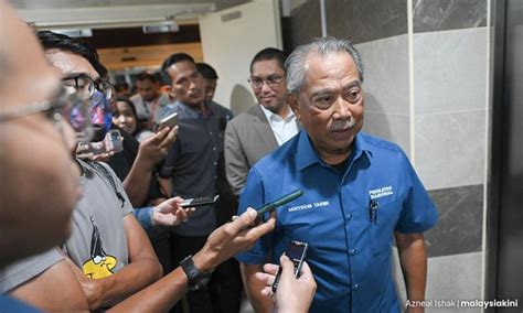 Muhyiddin Mp Bn Sokong Pn Tak Langgar Akta Antilompat Parti