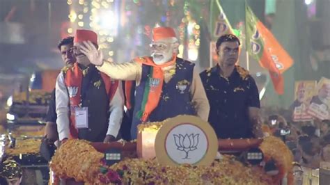 बप्पा का दर्शन खुली जीप में सवारी इंदौर में पीएम मोदी का मेगा रोड