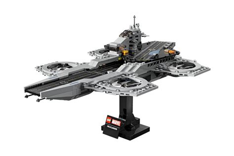 LEGO Marvel The Avengers Helicarrier (76295) - Collector's Editions