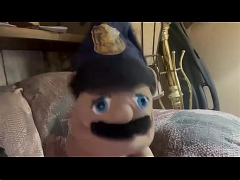 YouTube Star McHenry Cruiser Is A Pornographic Jesus XVIDEOS