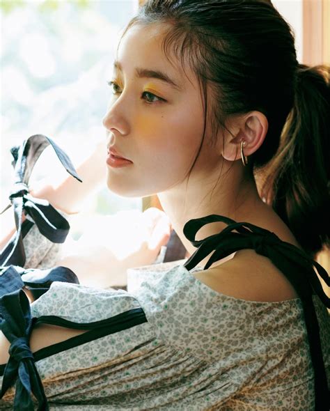 Biểu tượng gợi cảm Nhật Bản chỉ mặc bikini trên phim