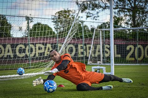 Juventude Anuncia Contrata O Por Empr Stimo Do Goleiro Renan Que