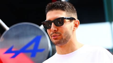 F Esteban Ocon S Entend Pour Plusieurs Saisons Avec L Curie Haas Rds