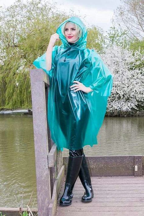 130 Plastic Fashion Ideen Regenmantel Regenkleidung Regenbekleidung