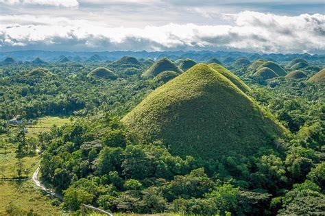 The Chocolate Hills of Bohol | Amusing Planet