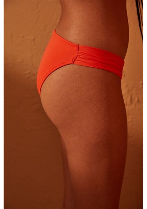 Penti Basic Hipkini Mercan Rengi Bikini Altı Mercan Rengı Fiyatları ve Özellikleri