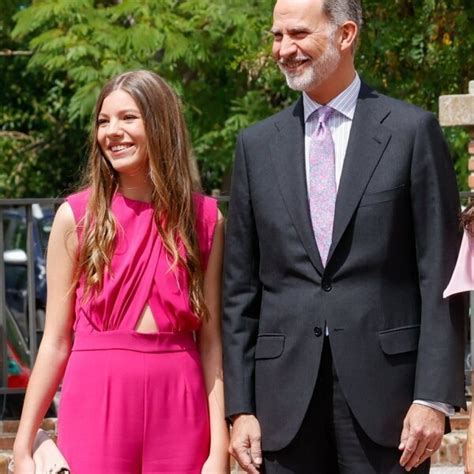 El Rey Felipe VI y la Infanta SofÃa en la ConfirmaciÃ³n de la Infanta