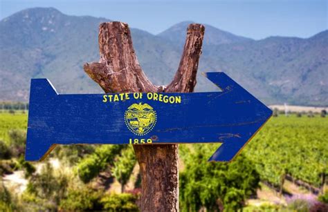 Oregon Wooden Sign Stock Photo By ©gustavofrazao 84047120