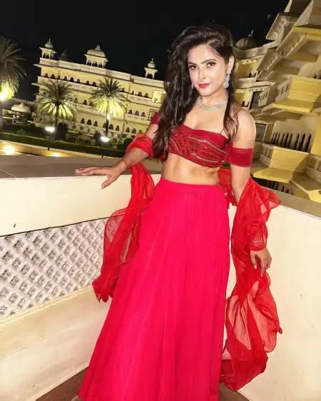 Madhurima Tuli Top 20 Hot Pics And Photo