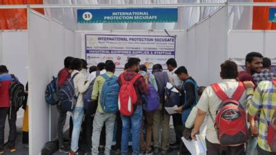 Job Seekers Flock To Lucknow Kaushal Mahotsava In Record Numbers