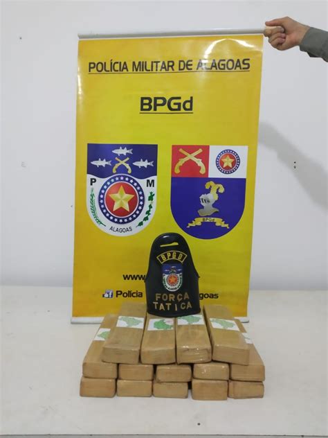 Polícia Militar Prende Jovem E Apreende 14 Quilos De Maconha Em Maceió