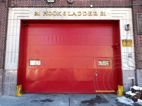 E034 Fdny Firehouse Ladder 21 Hells Kitchen New York City A Photo