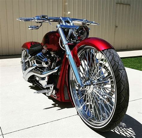 Harley Davidson Breakout With 26 Front Wheel And Fender