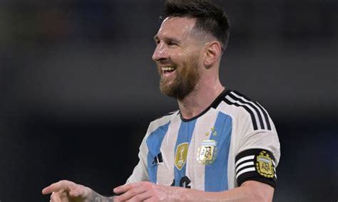 Lionel Messi llega a 100 goles con la selección argentina Noticias en