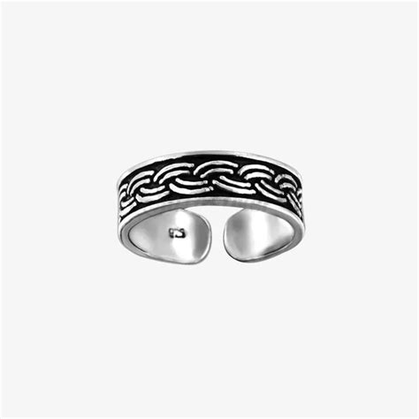 Oxidized Celtic Weave Silver Toe Ring For Woman