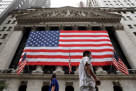 Global stocks march higher as investors await central bank meetings