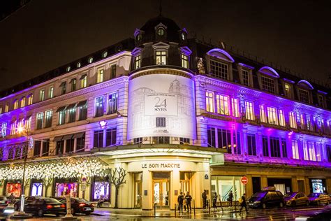 Le Bon Marché Rive Gauche Paris Parée Malgré Tout Pour Les Fêtes De