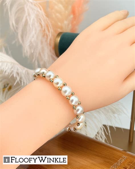 Content Weave Style Freshwater Pearl Bracelet Floofywinkle