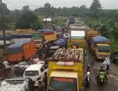 Marak Macet Angkutan Batu Bara Dishub Provinsi Jambi Pasang Larangan