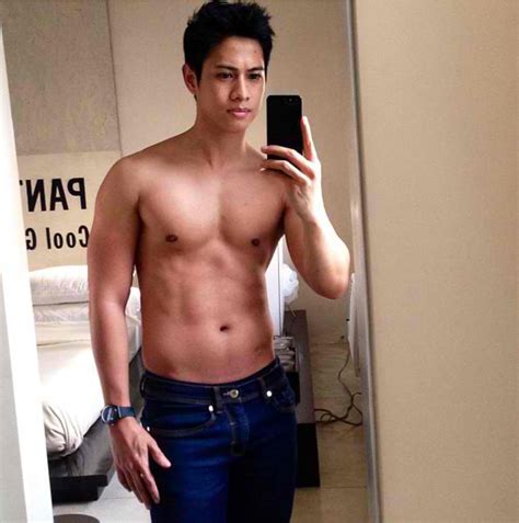 Hot Pinoy Paolo Maranans Selfies