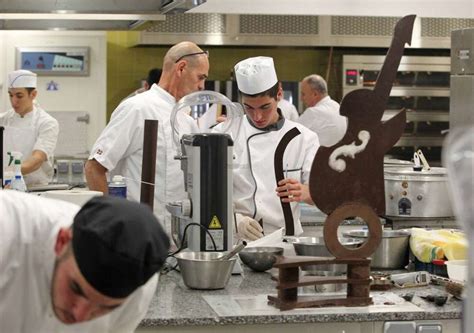 En lice pour le concours des Meilleurs Apprentis pâtissiers de France