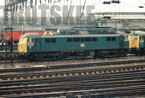 35mm Col Negative Br British Rail Eelectric Loco 86006 Class 86 Crewe 1985 1 £4 99 Picclick Uk