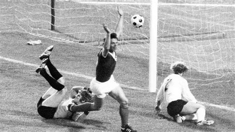 DDR Fußball Historie Der DFB DFB Deutscher Fußball Bund e V