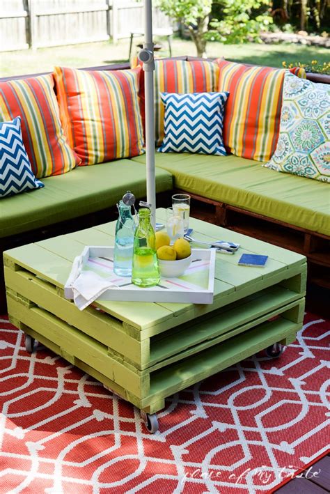 Pallet Living Room Furniture Ideas | www.resnooze.com