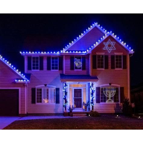 10 Best Outdoor Hanukkah Decorations 2021 | HGTV