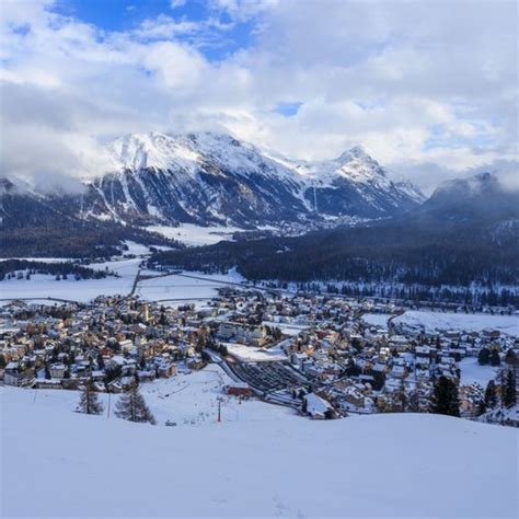 Luxury car rental St. Moritz: Ferrari, Bentley, Rolls-Royce, more
