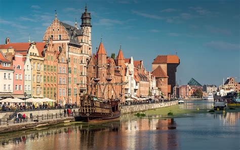 Gdansk 010 Polska Motlawa Rzeka Budynki Tapety Na Pulpit