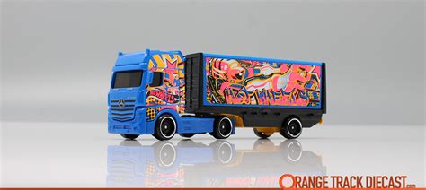The Mercedes Benz Actros Is One Of The Coolest Hot Wheels Haulers To Date And Its Not In Team