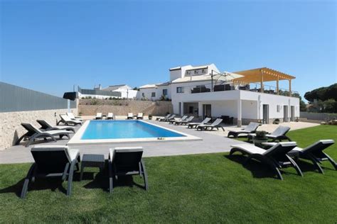 Sunfield Guest House Only Adults Olhos De Gua Alle Infos Zum Hotel