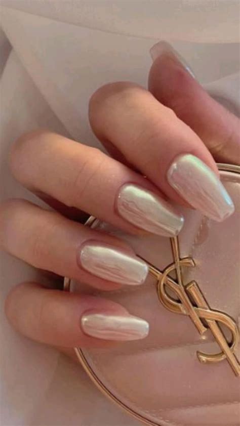 Pin By Fashion By Esmeralda On Nails Pearl Nails Stylish Nails Nude Nails