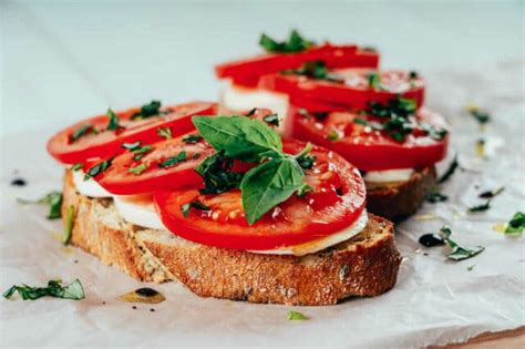 La bruschetta Une entrée italienne simple et délicieuse