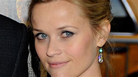 Reese Witherspoon - Biography | HELLO!