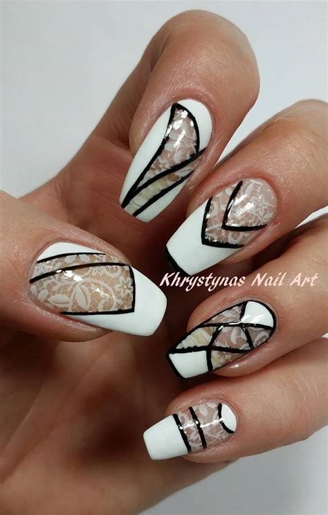 Fabulous Negative Space Nail Art Design For Elegant Look Blurmark